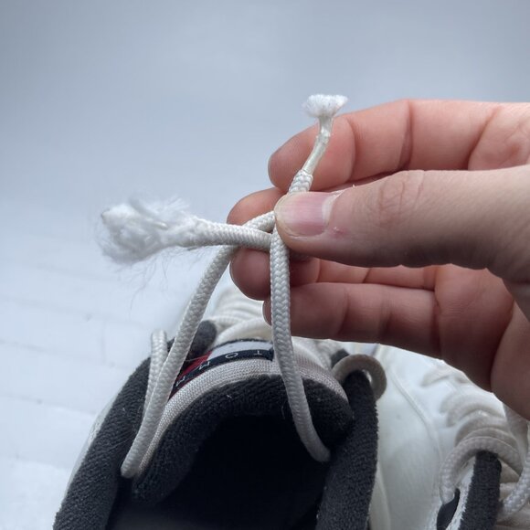 Vtg Tommy Hilfiger Men 7 US Sneakers White Leather Red Logo Retro 90s Rare Read* - Picture 14 of 16